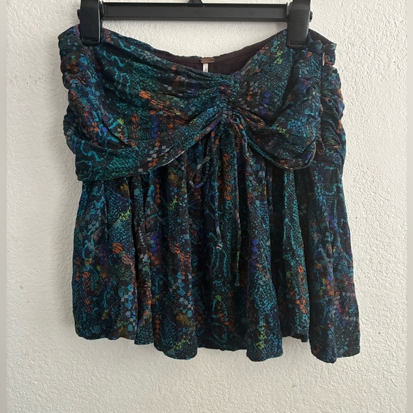 Free People Saturday Sun Mini Skirt Who is She
Combo 10 - Picture 7 of 16